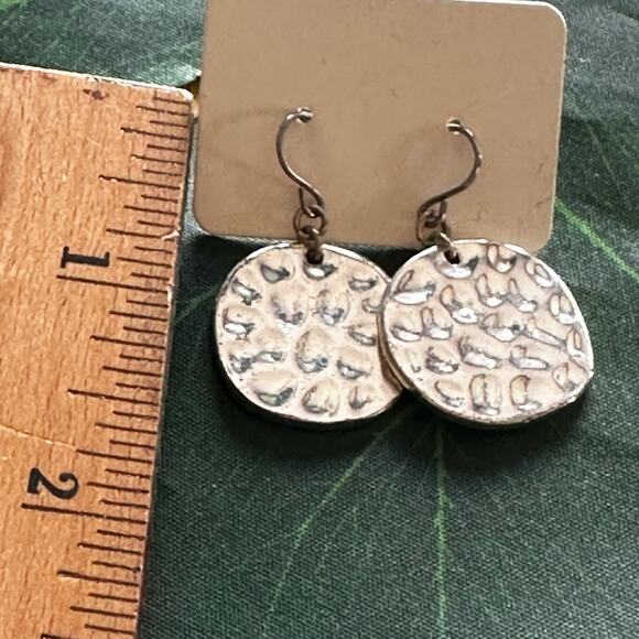 BOGO FREE HAMMERED SILVER DISK EARRINGS - Picture 4 of 5